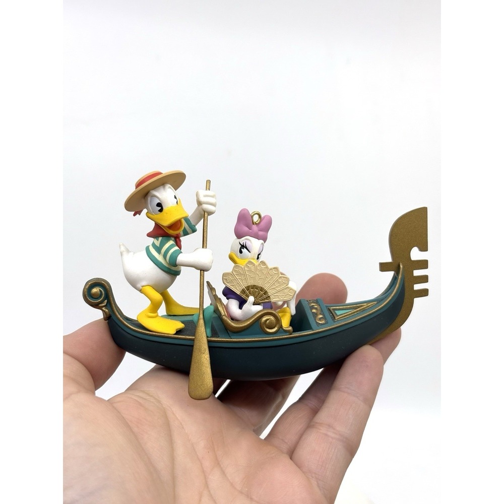 Vintage Hallmark Keepsake Donald & Daisy in Venice Ornament 1998 Walt Disney's